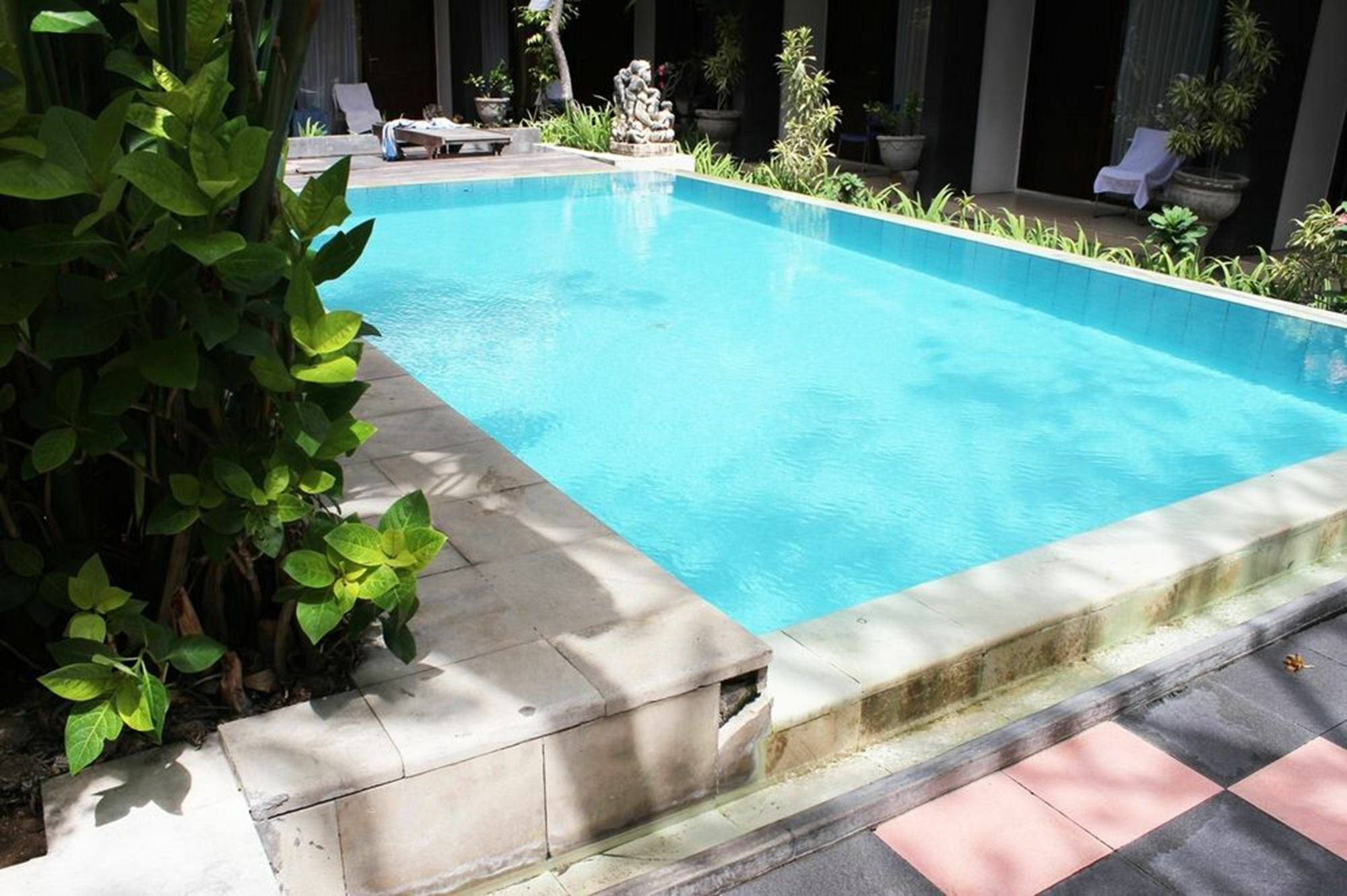 Kuta Beach Hostel Esterno foto