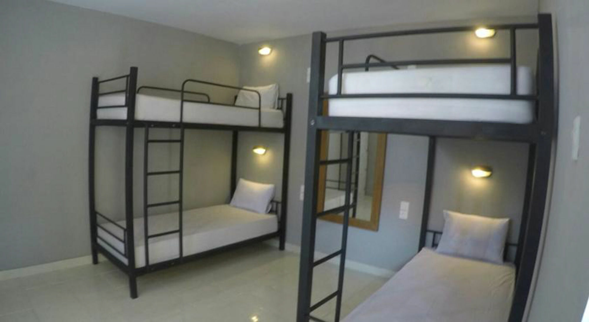 Kuta Beach Hostel Esterno foto