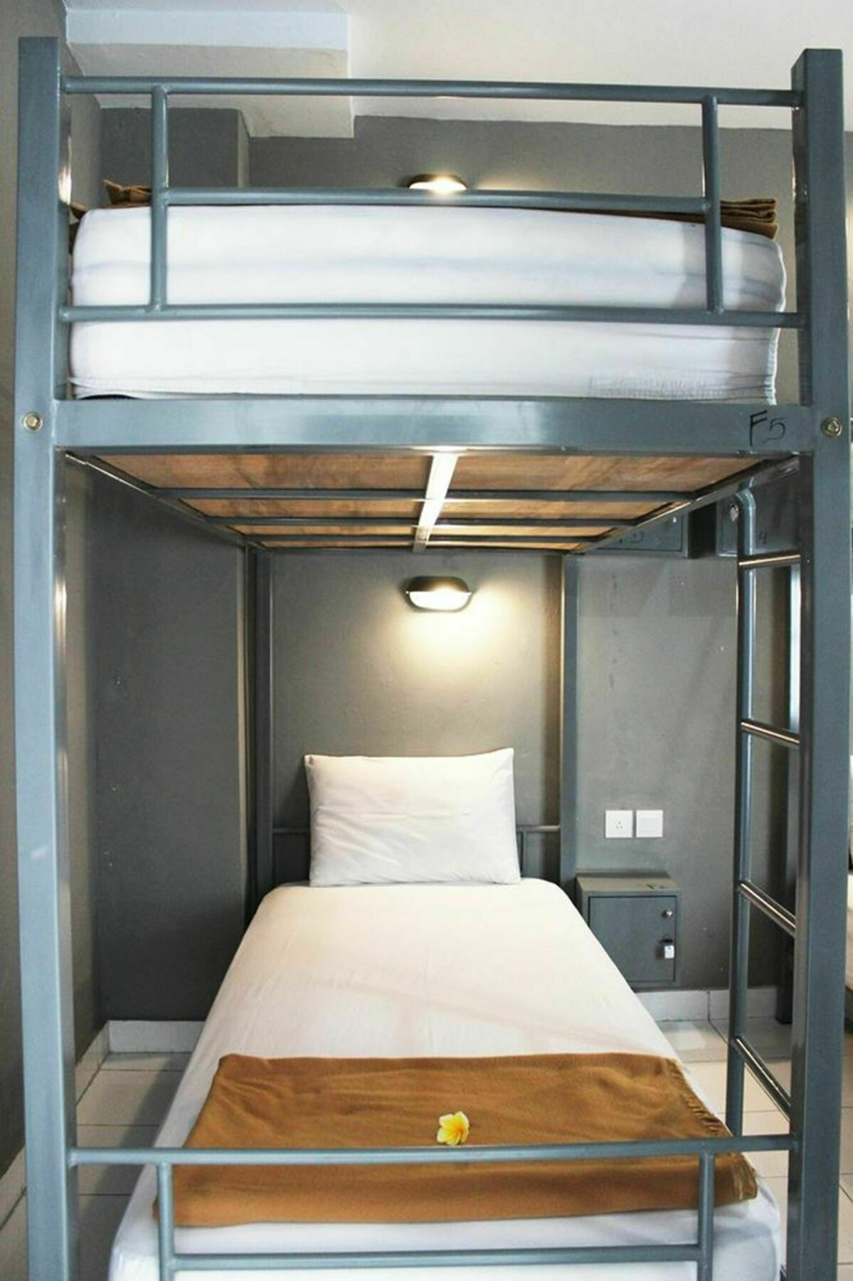 Kuta Beach Hostel Esterno foto