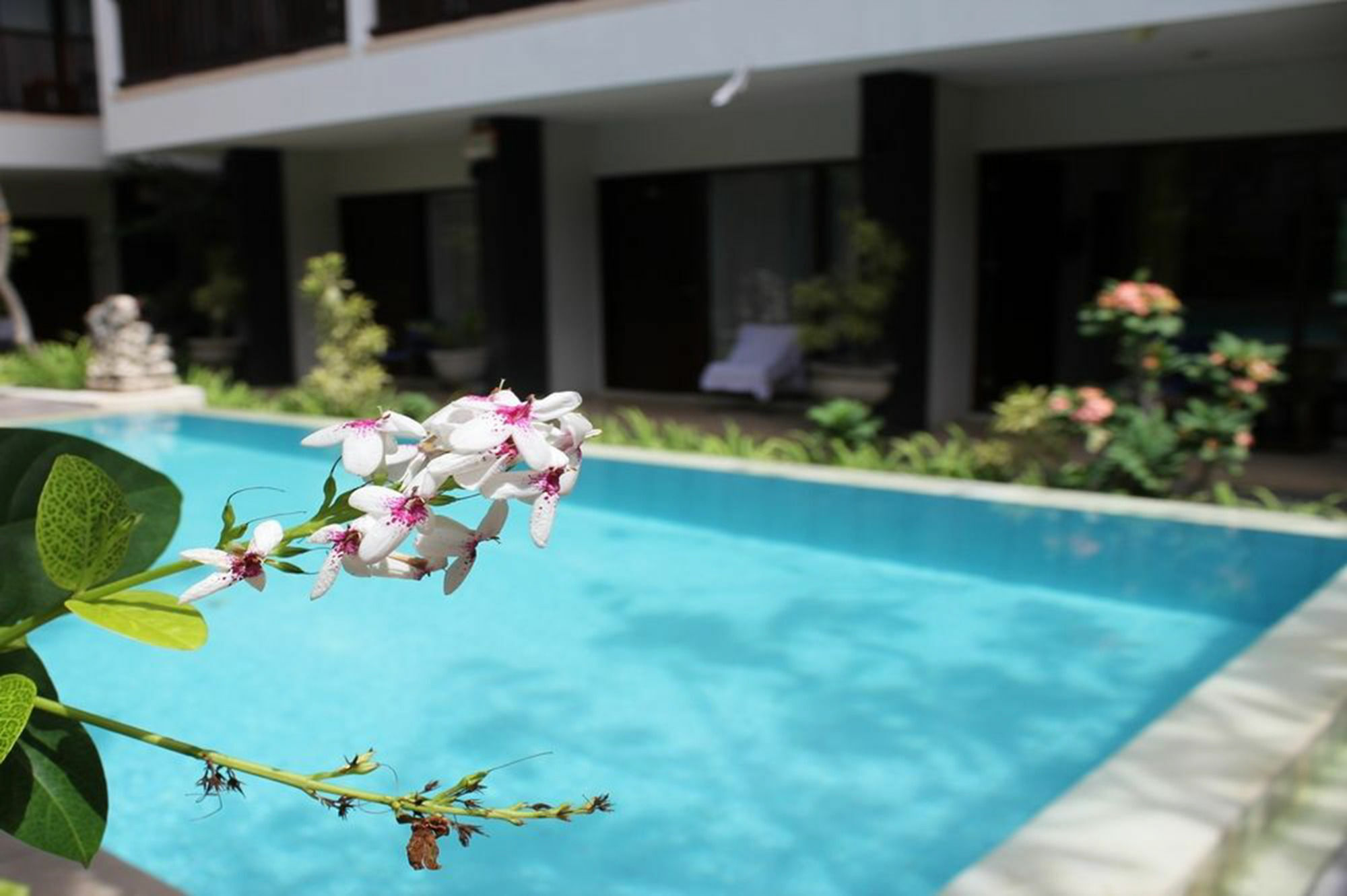 Kuta Beach Hostel Esterno foto